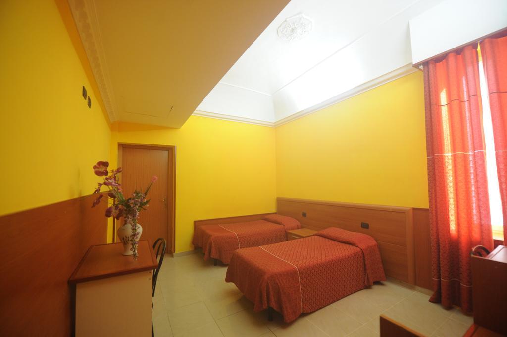 Hotel Lella Róma Kültér fotó