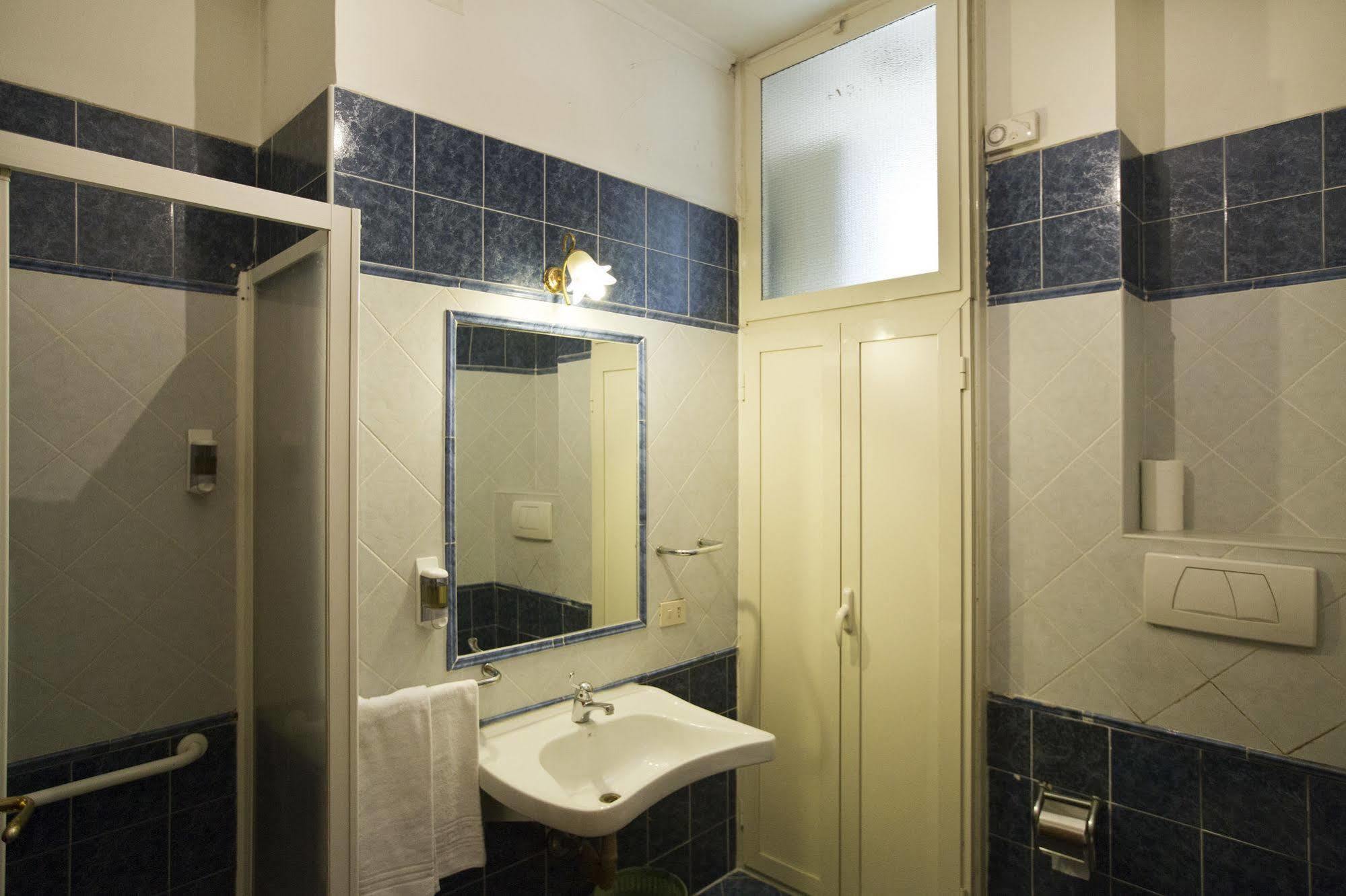 Hotel Lella Róma Kültér fotó