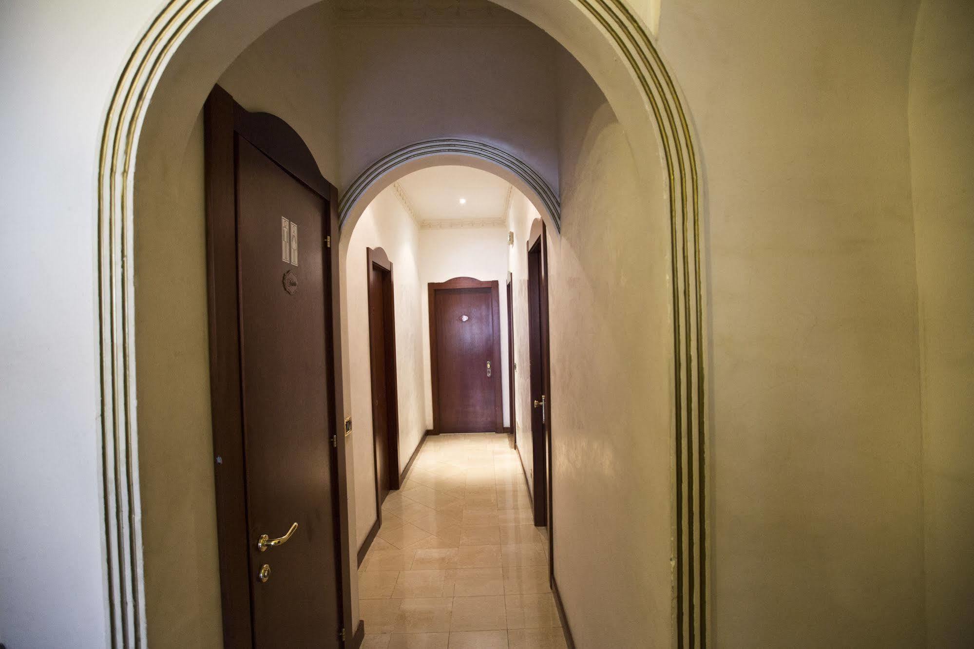 Hotel Lella Róma Kültér fotó